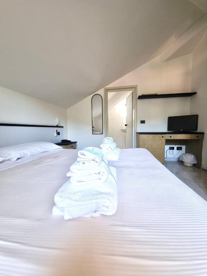 Hotel Garden Bocca Di Magra Bagian luar foto