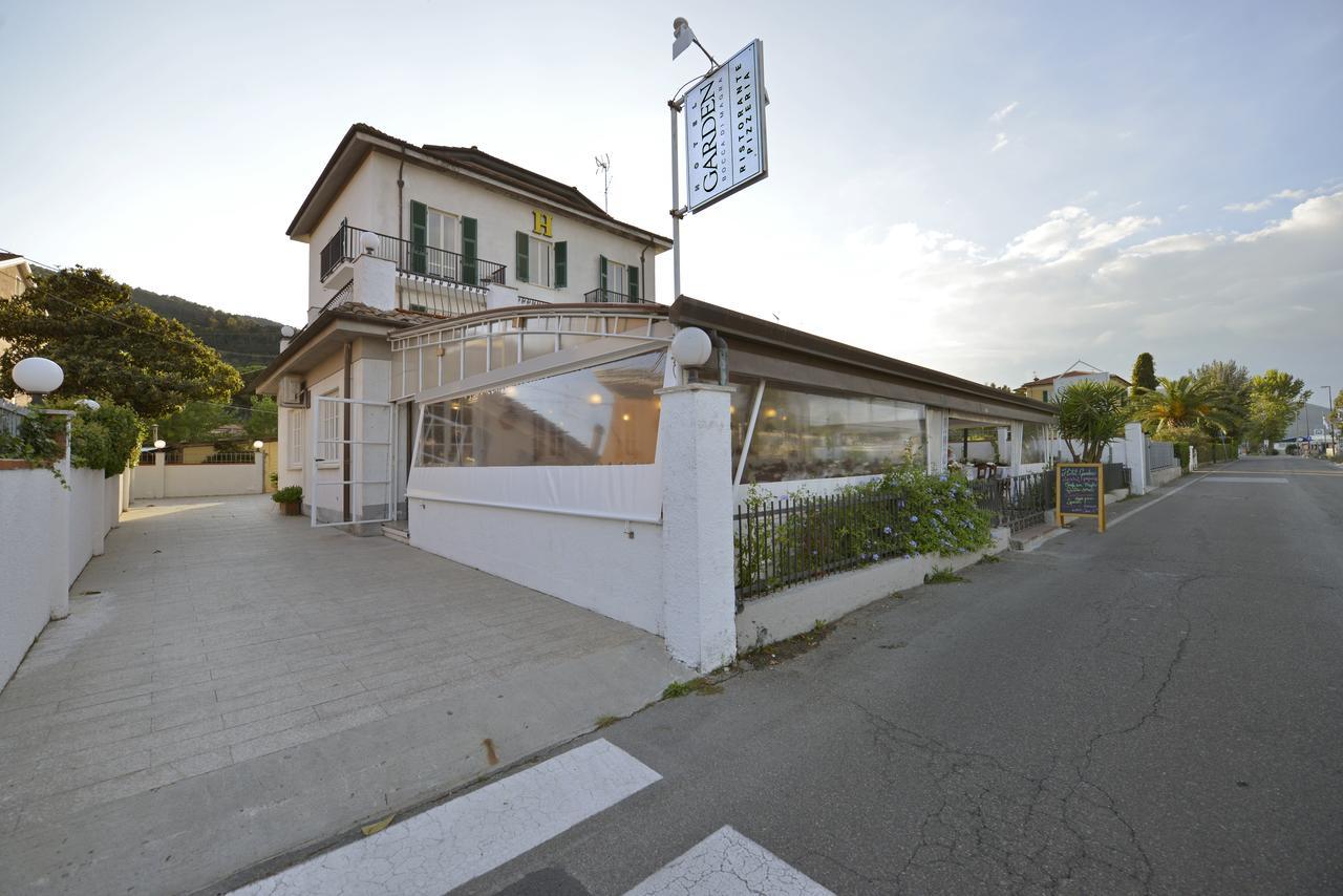 Hotel Garden Bocca Di Magra Bagian luar foto