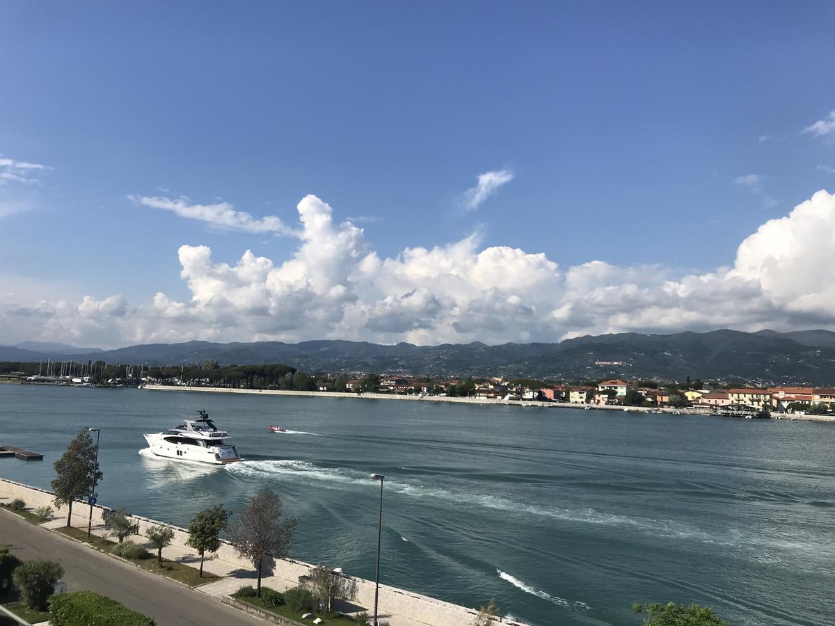 Hotel Garden Bocca Di Magra Bagian luar foto